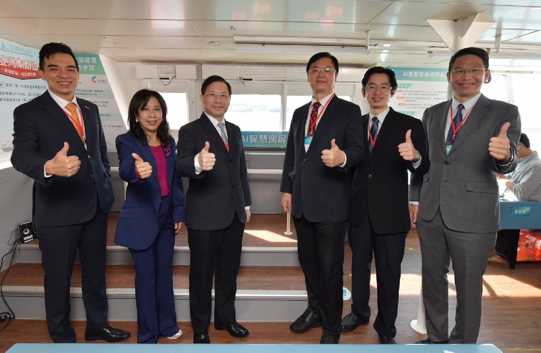 �ɽ��������gָ̎���Ƅ���͸�^���_��������I���g�о�Ժ�c������������������춸��ہ����ǻ۶�݆���Ȍ�������Micro LED͸���@ʾ������(22)�Ն���(�������_��늠I�\�L�߿������¸�������݆��˾�����L�S���������������L��ȫ���������и����L�_�_�������������g̎���L���܄P������Ժ늹�ϵ�y�������L������)